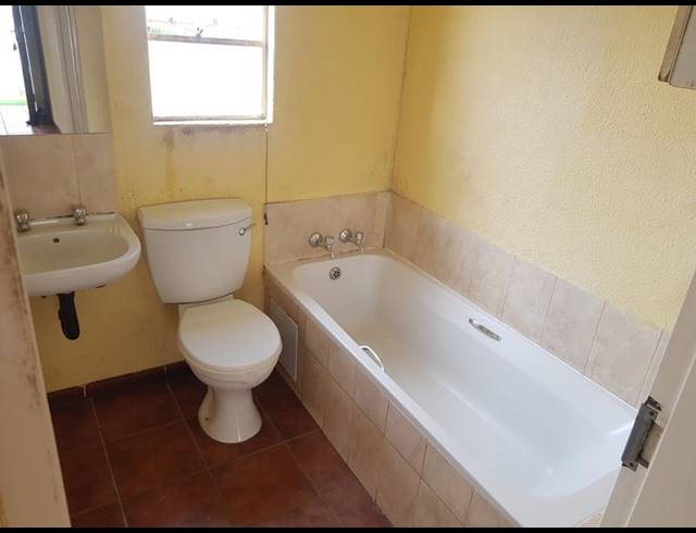2 BEDROOM PROPERTY TO RENT IN AUREUS